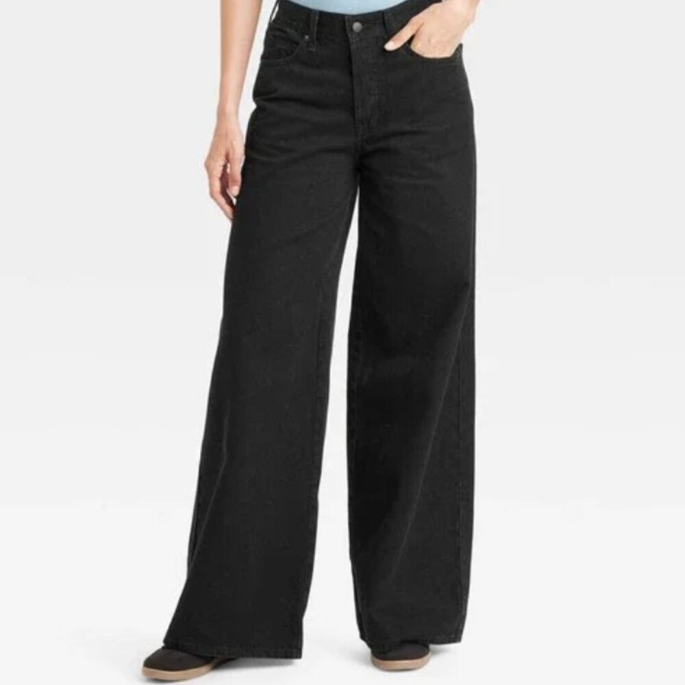 Universal Thread Black Mid Rise Super Wide Leg Jeans